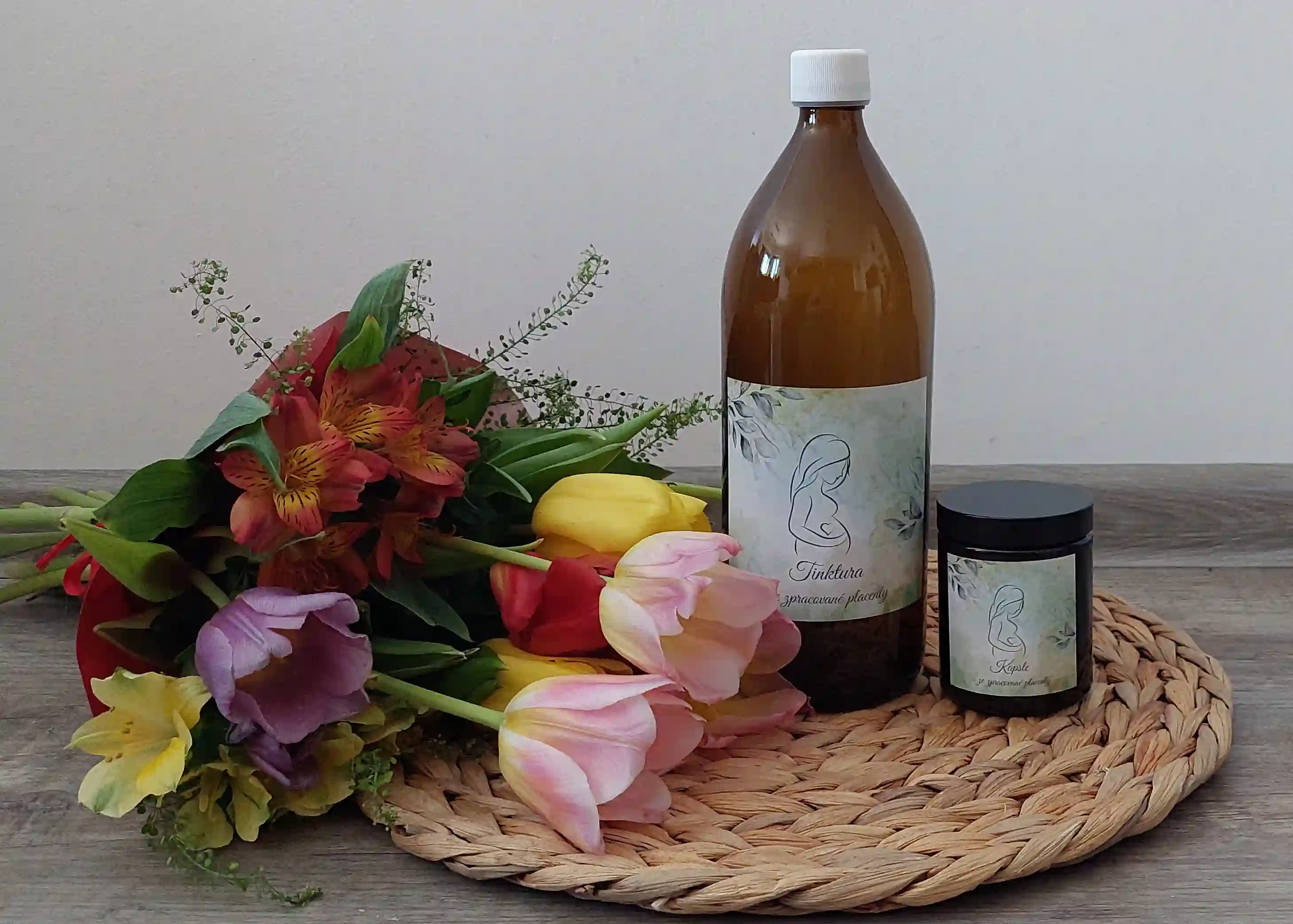 Zpracování placenty do kapslí - služba porodní asistentky Simony Berkové