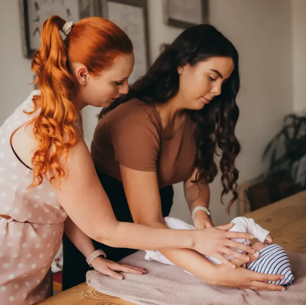 Kurz manipulace s miminkem - služba porodní asistentky Simony Berkové