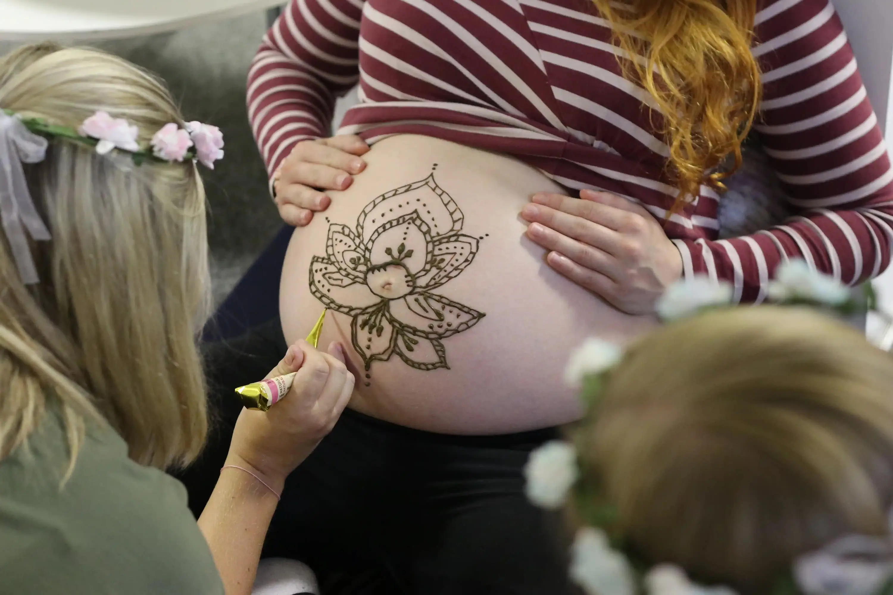 Těhotenské rituály nemusí být EZO!